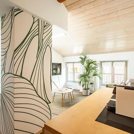 Cozy Three-room In The Heart Of Como, 100 Meters From The Апартаменты *