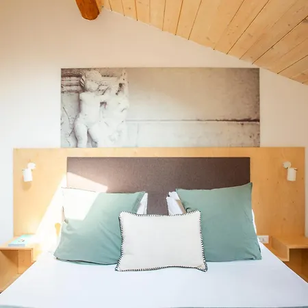 Апартаменты Cozy Three-room In The Heart Of Como, 100 Meters From The *