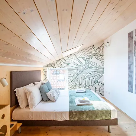 Cozy Three-room In The Heart Of Como, 100 Meters From The Апартаменты *