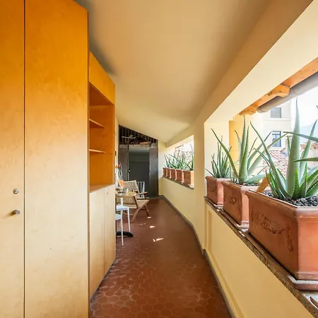 Cozy Three-room In The Heart Of Como, 100 Meters From The *